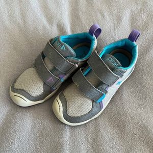 Girls Plae Shoes Size 10.5